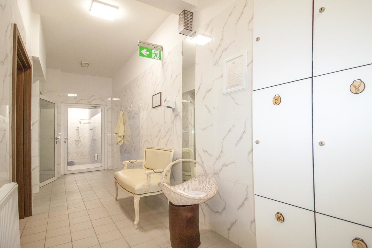 Курортные отели Dwór Leszczowate Wellness & Spa Устшики-Дольне-23