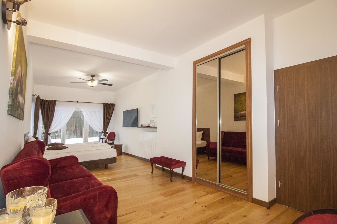 Курортные отели Dwór Leszczowate Wellness & Spa Устшики-Дольне-47
